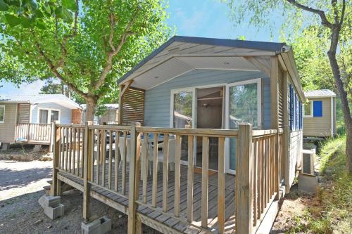 One-Bedroom Bungalow