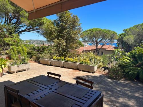 La casa Linda con terraza y vistas al mar