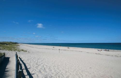 beachfront hotels in sandwich ma