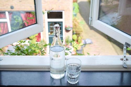 Hello I'm Local - EAT DRINK SLEEP - image 6