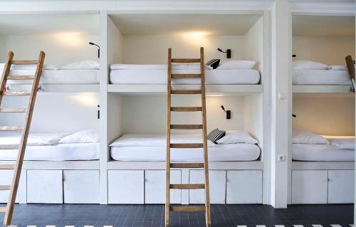 Hello I'm Local - EAT DRINK SLEEP - image 11