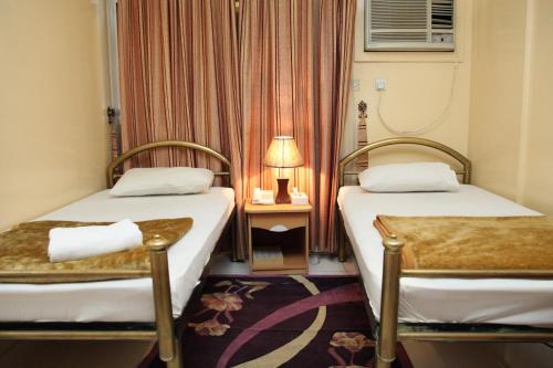 room detail thumbnail 1