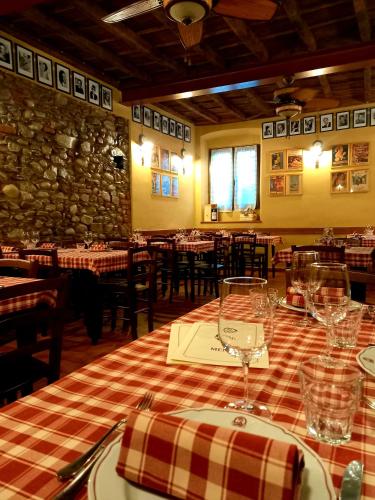 Carlito's Trattoria con alloggio