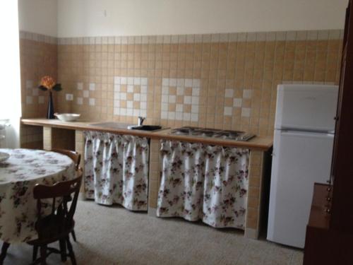 virtuve, B&B La Rosa in Gioia Dei Marsi