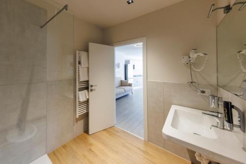 Exclusive Suites Riva - image 5