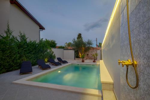 Authentic Istrian Villa Stazione with Pool