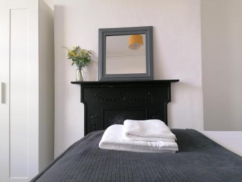4 Bedroom House in Hoole Chester with Parking by Rework Accommodation - image 5