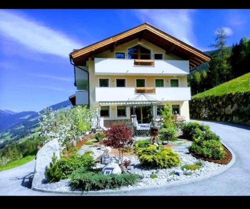 Ferienwohnungen Hinterstein, Pension in Hart im Zillertal