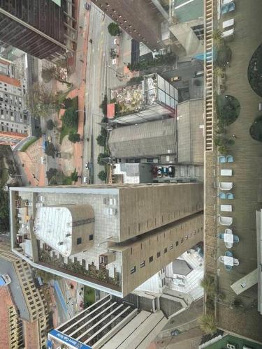 Modern apartment in new building. - image 5