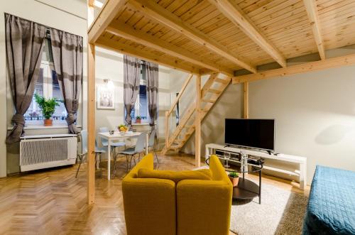 Green Cumin Studio Next To Famous Cafe, Budapest