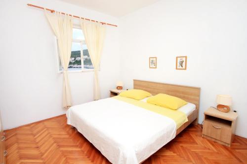 Apartment Zavalatica 189b - image 8
