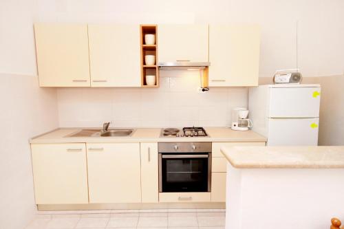 Apartment Zavalatica 189b - image 7