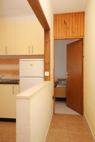 Two-Bedroom Apartment with Terrace and Sea View image 1