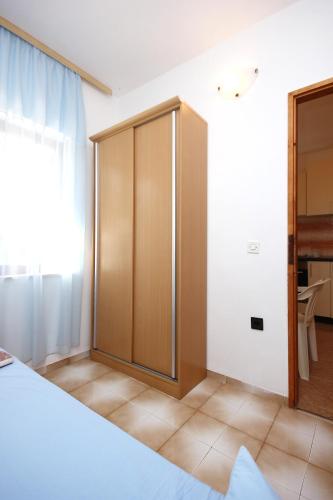 Two-Bedroom Apartment with Terrace and Sea View image 7