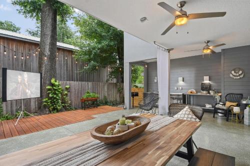 5Bd 4Bath villa, amazing outdoor space, pet friendly