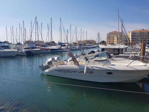 La Galiote, T2 vue port, terrasse et parking
