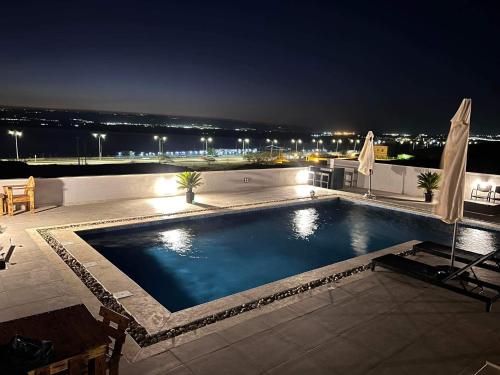 Follow Sea Villa in 索瓦馬