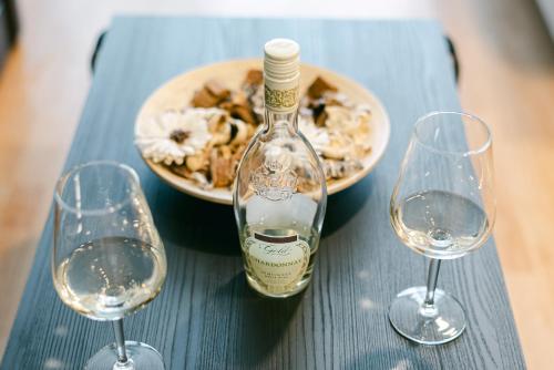 Flora Cozy Apartment - image 7