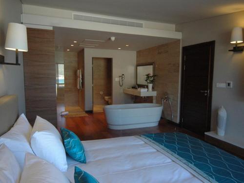 Chapmans Peak Beach Hotel Room Type - Penthouse Sea View