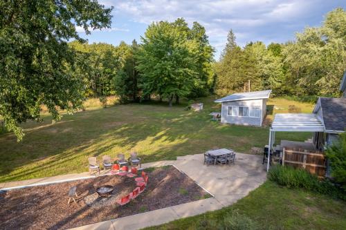 A Modern Farmhouse In South Haven