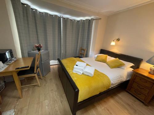 Hollybush Guest House - image 11