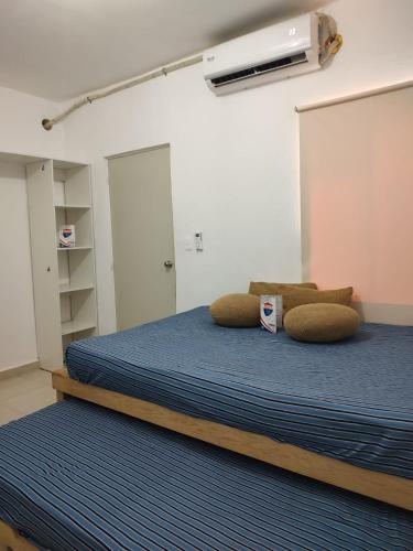 Pretty Apartment HOEStel Bacaret! in 시티 센터