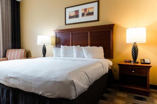 Country Inn & Suites by Radisson, Helen, GA