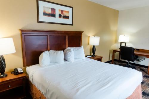 Country Inn & Suites by Radisson, Helen, GA