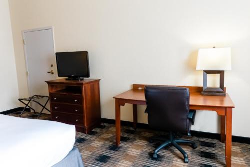 Country Inn & Suites by Radisson, Helen, GA