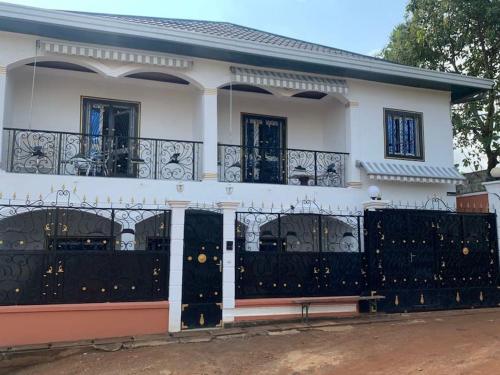 B&B Yaundé - Villa luxueuse - Odza - Yaoundé - Bed and Breakfast Yaundé