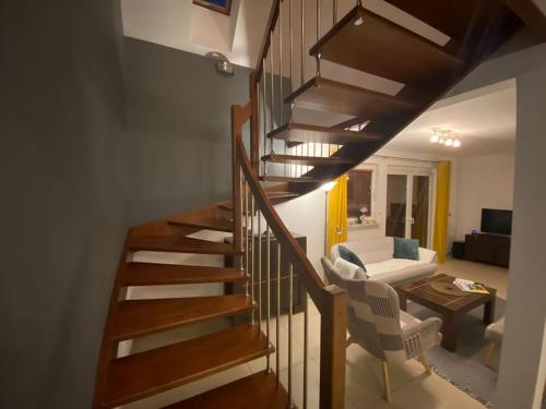 4 Bedroom family house with access to a hot tub in 戈薩科維斯茲德魯伊