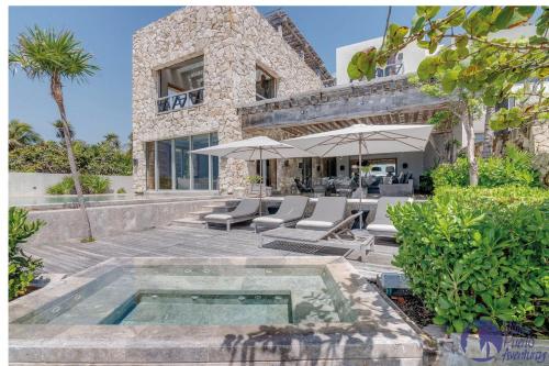 Casa Caleta 6 Bdrm with Amazing Private Beach