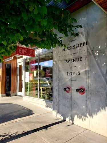 One Mississippi Ave - Adventures in Portland!