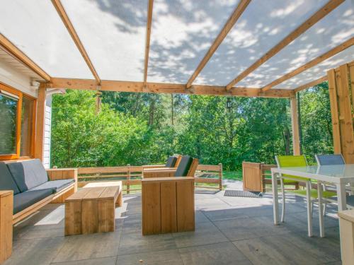 Witte Bungalow - image 10