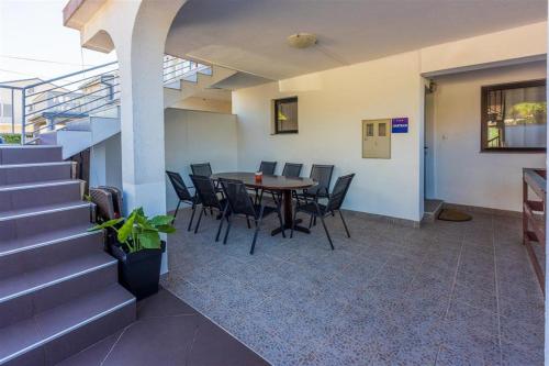 Five-Bedroom Holiday Home image 10
