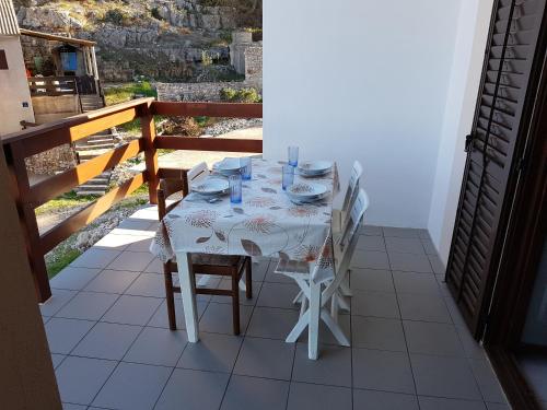Balcony/terrace, Apartments by the sea Cove Koromasna, Zirje - 15166 in Zirje