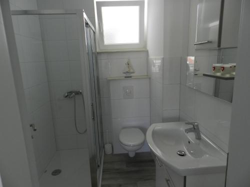One-Bedroom Apartment with Terrace image 4