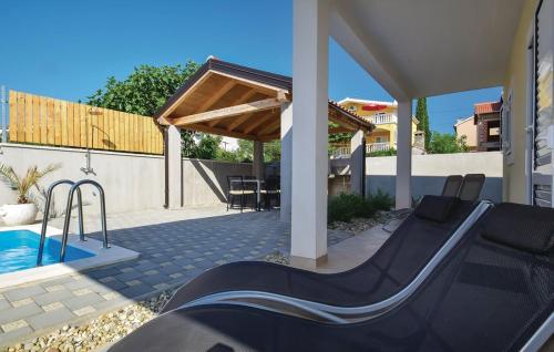 Two-Bedroom Holiday Home image 2