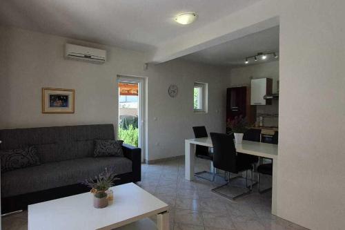 Two-Bedroom Holiday Home image 4