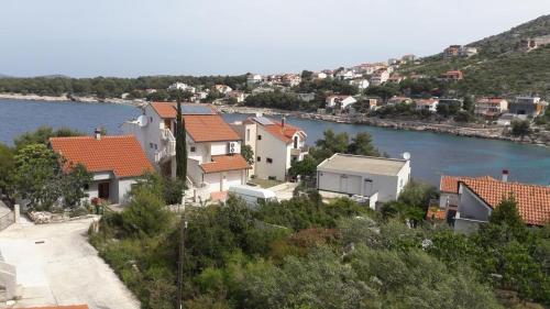 Two-Bedroom Apartment with Terrace and Sea View image 1