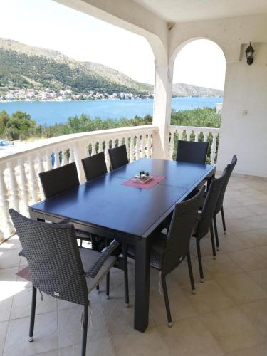 Apartments by the sea Grebastica Sibenik - 9695 - image 3