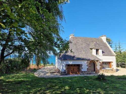 Breton holiday home with sea view, Plougasnou gîte à louer Le gîte de Kerdrein