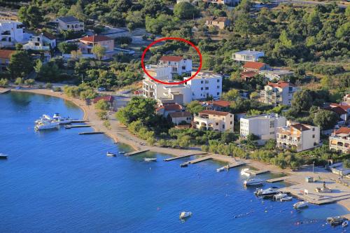 Apartments by the sea Grebastica, Sibenik - 471