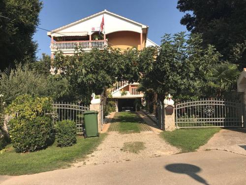 Apartment Zaton 12988a - Location saisonnière - Nin