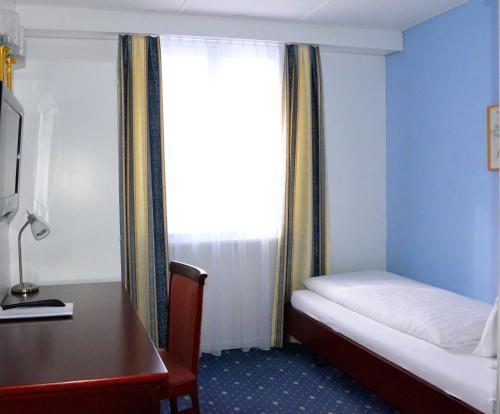 Hotel Weisses Kreuz - image 11