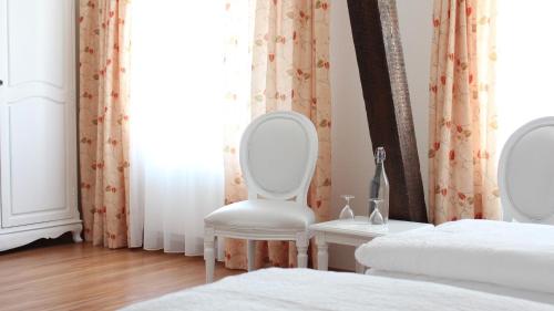 Hotel Weisses Kreuz - image 12