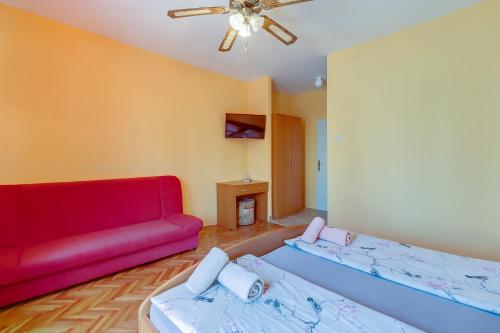 Double Room with Balcony image 3