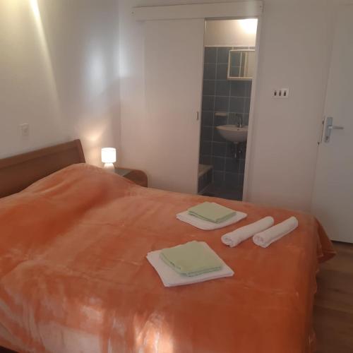 Two-Bedroom Apartment with Balcony and Sea View image 9