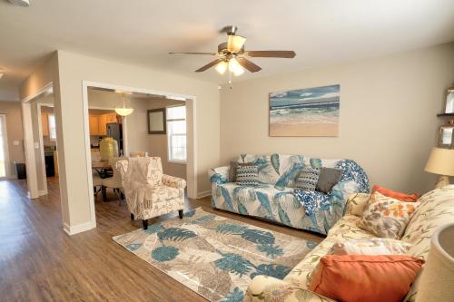 Kannapolis Elegant Townhouse - Pet Friendly