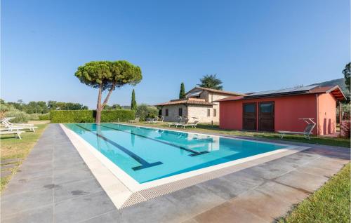 Amazing Home In Passignano Sul T With 6 Bedrooms, Wifi And Outdoor Swimming Pool